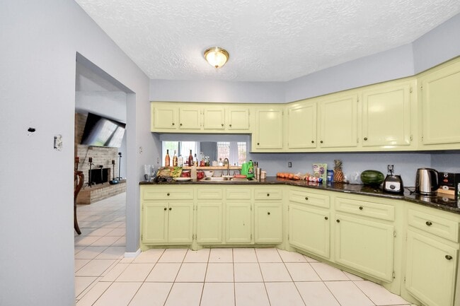 2638 S Camden Pkwy