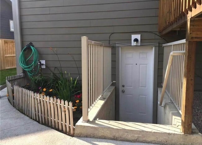 203 Meadows Boulevard in Saskatoon, SK - Building Photo - Building Photo