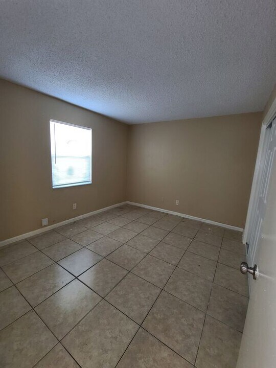 1200 AC Evans St in Riviera Beach, FL - Building Photo