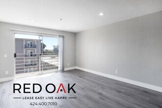 6700 Franklin Pl in Los Angeles, CA - Building Photo - Building Photo