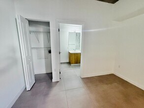 1159 NW 8th Ave in Miami, FL - Building Photo - Building Photo