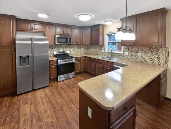 2343 Salem Ave in Grove City, OH - Building Photo - Building Photo