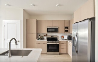 Aventon Grove in Davenport, FL - Building Photo