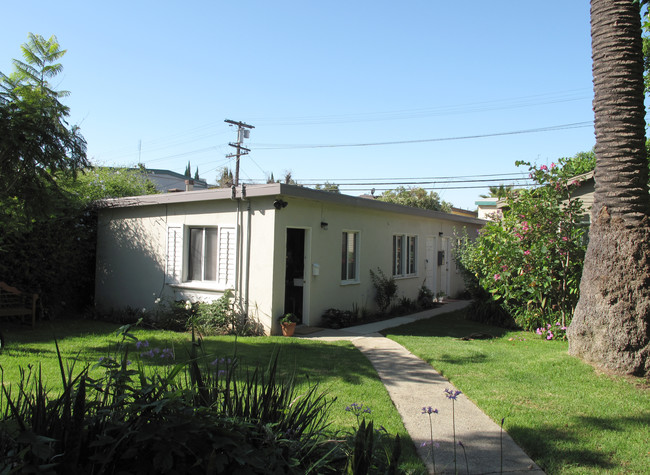 1518 19th St in Santa Monica, CA - Foto de edificio - Building Photo