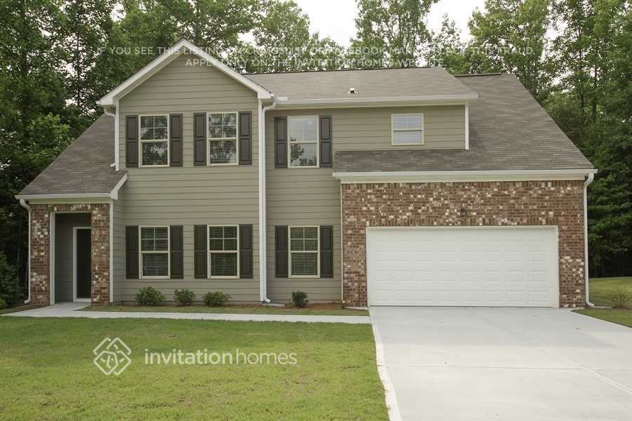 2110 Stonebrook Dr in Austell, GA - Building Photo