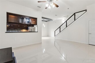 16 L S Rd in McAllen, TX - Building Photo - Building Photo