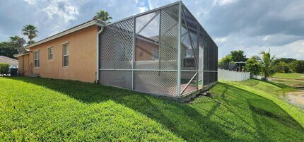 146 Prestige Dr in Royal Palm Beach, FL - Building Photo - Building Photo