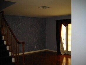 1002 Vía Zapata in Riverside, CA - Building Photo - Building Photo