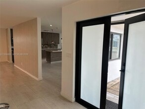 2832 SW 124th Ct in Miami, FL - Building Photo - Building Photo