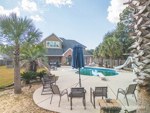 1713 Shelby Ln in Ocean Springs, MS - Building Photo - Building Photo