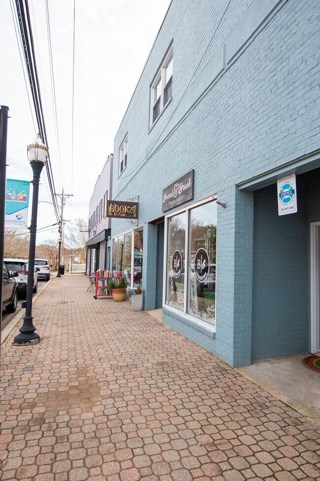 41665 Fenwick St Apartments and Nearby Leonardtown Apartments For Rent