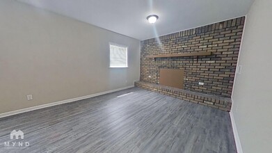1006 Longleaf Dr in Forest Park, GA - Building Photo - Building Photo