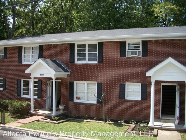 1002 Level Creek Rd in Sugar Hill, GA - Foto de edificio - Building Photo