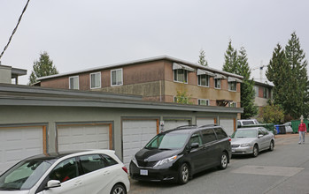 307 Agnes St in New Westminster, BC - Building Photo - Building Photo