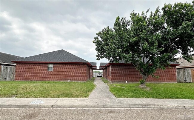 property at 2716 Presidio Dr