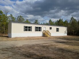 785 Sandridge Rd in Dorchester, SC - Building Photo