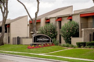 Stone Forest Apartments in Houston, TX - Building Photo - Building Photo