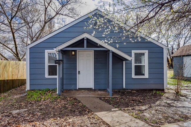 852 N Belmont Pl in Wichita, KS - Building Photo - Building Photo