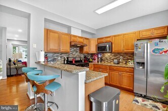 4093 Fountainside Ln in Fairfax, VA - Building Photo - Building Photo