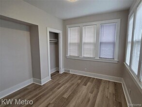 224 Fielding St in Ferndale, MI - Building Photo - Building Photo