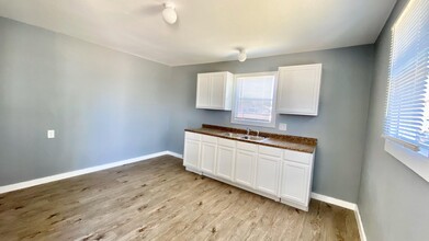 3007 Henderson Ave in Odessa, TX - Building Photo - Building Photo