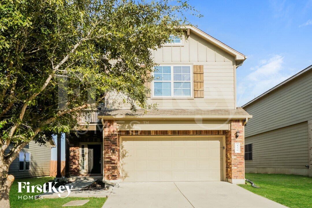 456 Stonebrook Dr in Cibolo, TX - Building Photo