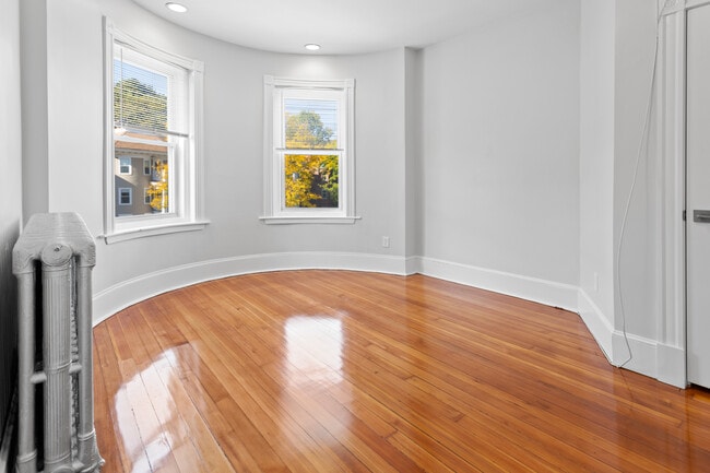 510 Talbot Ave, Unit 3 in Boston, MA - Building Photo - Building Photo