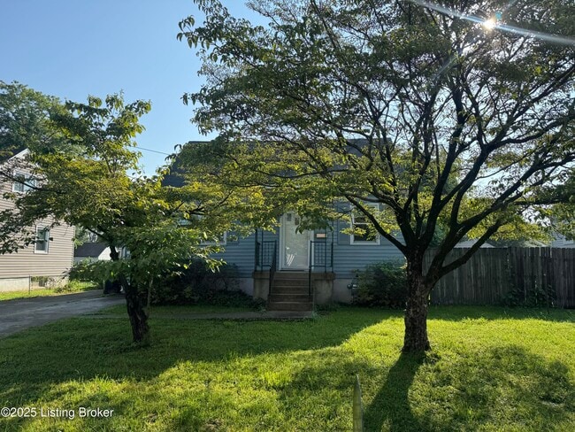 2603 Parklawn Dr in Louisville, KY - Building Photo - Building Photo