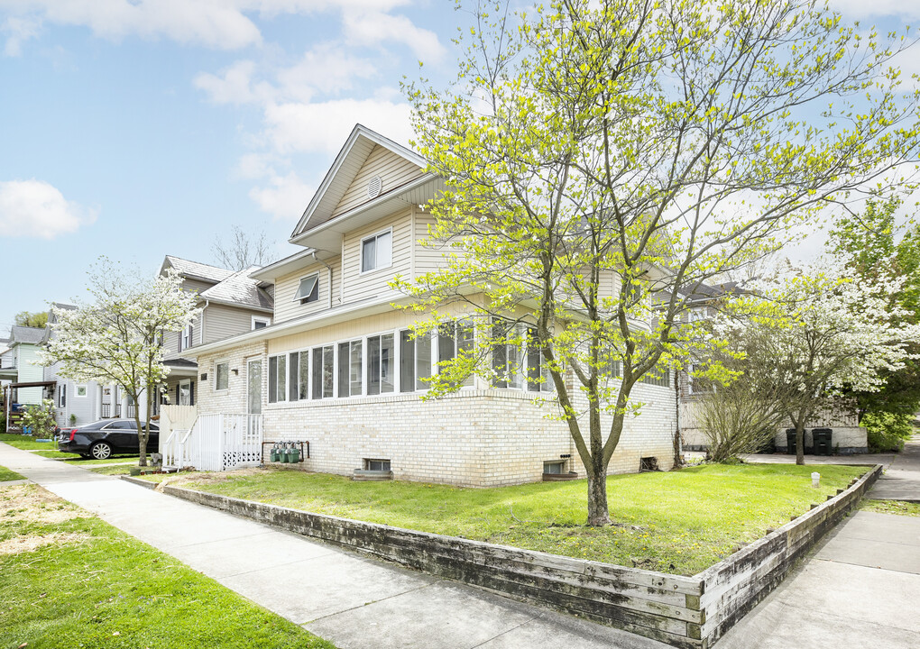 902 Beatty Ave in Cambridge, OH - Building Photo