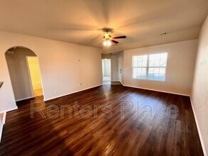25002 E 93rd Pl S in Broken Arrow, OK - Foto de edificio - Building Photo