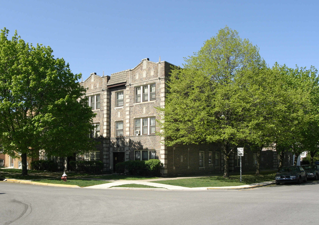 1902 Kenilworth Ave in Berwyn, IL - Building Photo