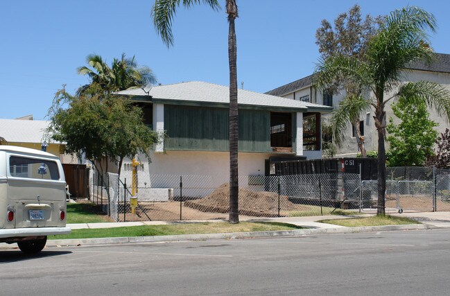 808 D Ave in Coronado, CA - Building Photo - Building Photo