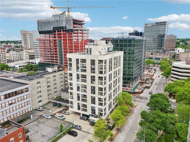 10 Cottage Pl in White Plains, NY - Foto de edificio - Building Photo