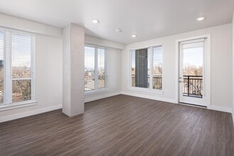 The Emerson in Englewood, CO - Building Photo - Building Photo