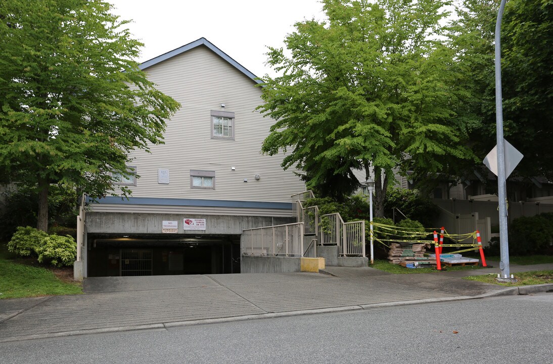 Catherine Anne Court in Burnaby, BC - Building Photo