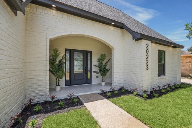 20223 Laurel Lock Dr