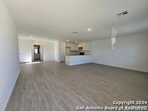 13327 Laffoon Wy in San Antonio, TX - Building Photo - Building Photo