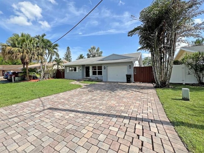3318 NW 68th Ct in Fort Lauderdale, FL - Building Photo - Building Photo