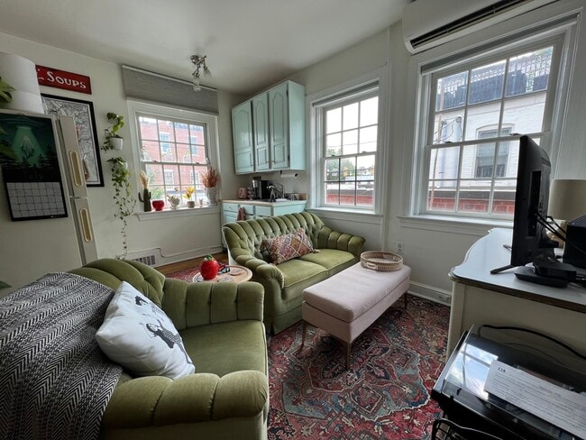 108 N Patrick St, Unit 1 in Alexandria, VA - Building Photo - Building Photo
