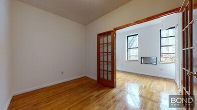 96 Third Avenue in New York, NY - Building Photo - Building Photo