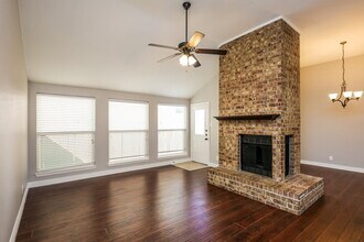 8705 Elbe Trail in Fort Worth, TX - Building Photo - Building Photo