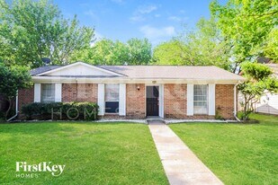 908 Wandering Way Dr in Allen, TX - Building Photo