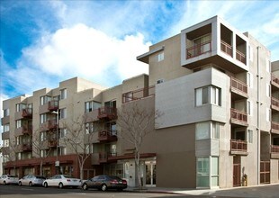 PR SM Sorrento LLC in Santa Monica, CA - Building Photo - Building Photo