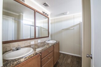 2170 NW 47th Cir in Ocala, FL - Building Photo - Building Photo