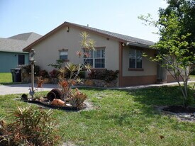 1204 Sunset Rd in West Palm Beach, FL - Building Photo