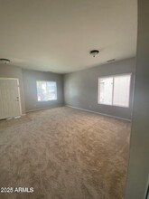 2018 W Marconi Ave in Phoenix, AZ - Building Photo - Building Photo