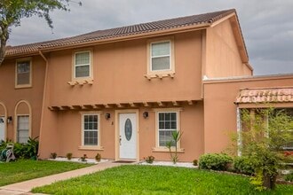 2402 N Ed Carey Dr in Harlingen, TX - Building Photo - Building Photo