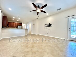 11210 Roseate Dr in Tampa, FL - Building Photo - Building Photo