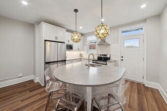 91-93 S 9th St-Unit -93 s 9th Street in Pittsburgh, PA - Building Photo - Building Photo