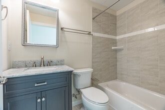 Alamo School Lofts in Wichita Falls, TX - Foto de edificio - Building Photo